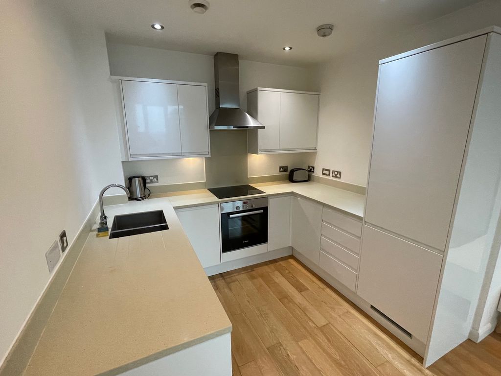 Property photo 3 of 11 Photo 2