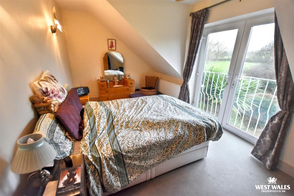 Additional image 10 of 4 bed detached bungalow for saleTempleton, Narberth SA67