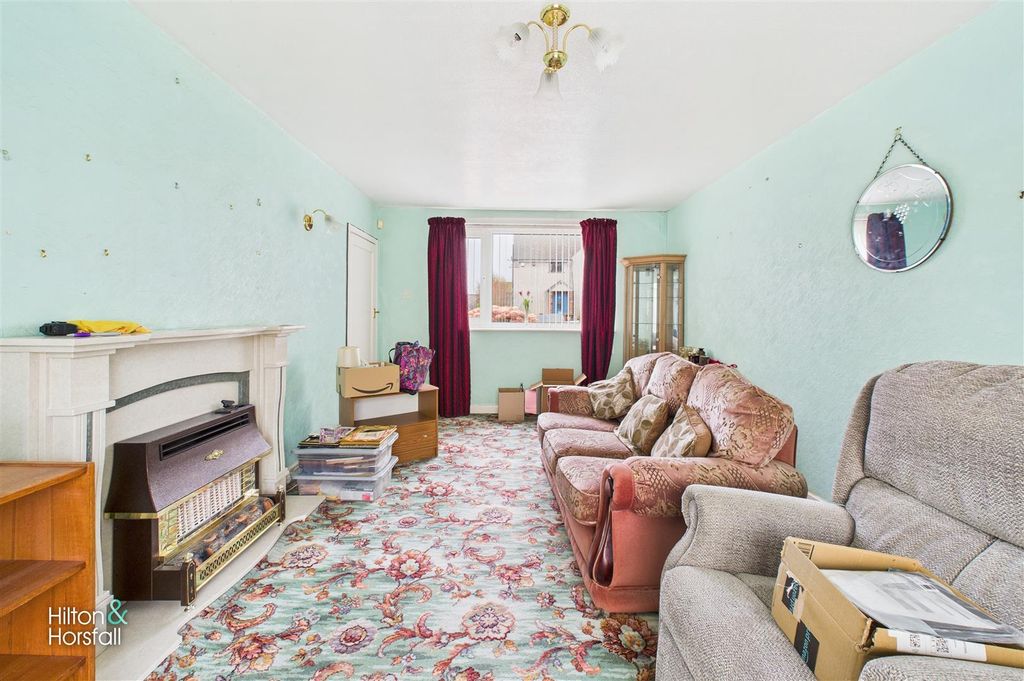 Property photo 3 of 10 Higher Causeway