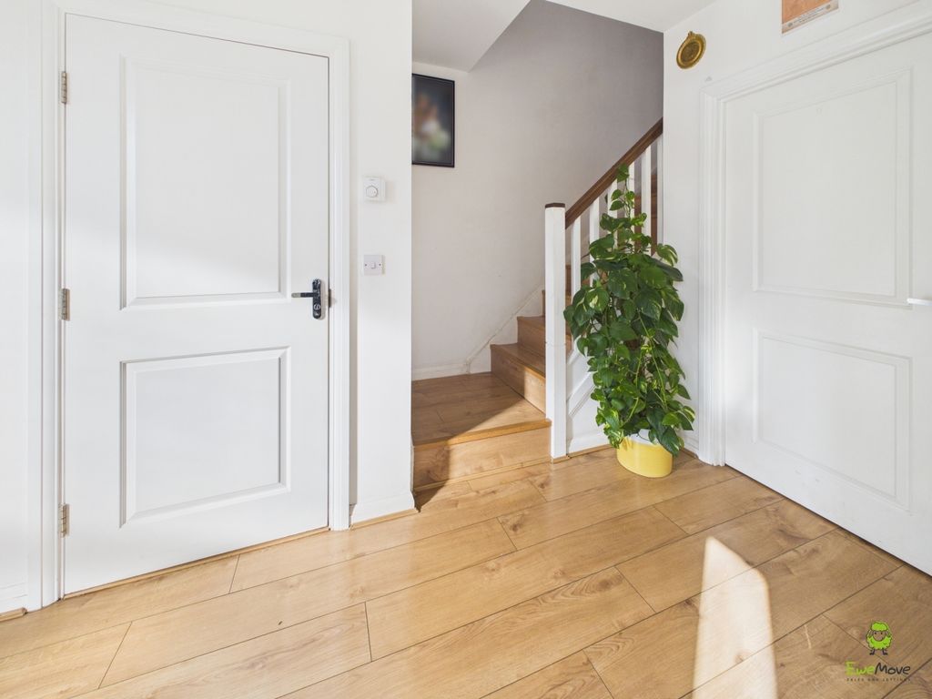 Property photo 2 of 14 Presented By Clinton At Ewemove Bexleyheath And Da