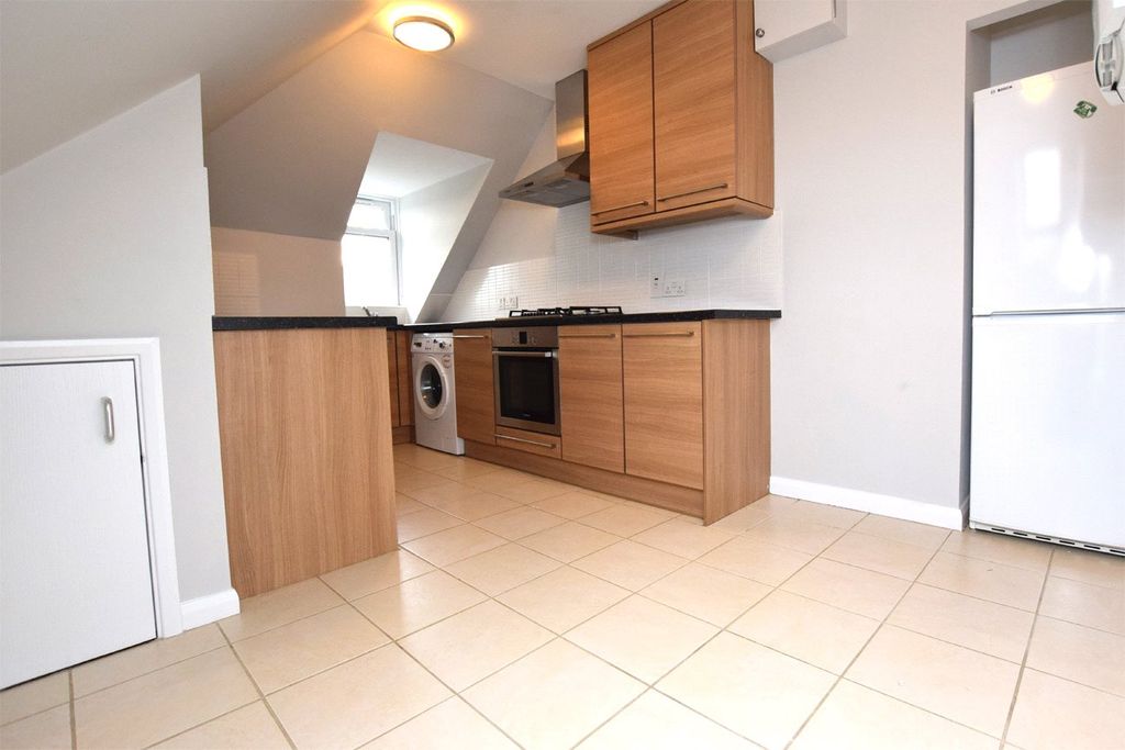 Property photo 3 of 7 Kitchen