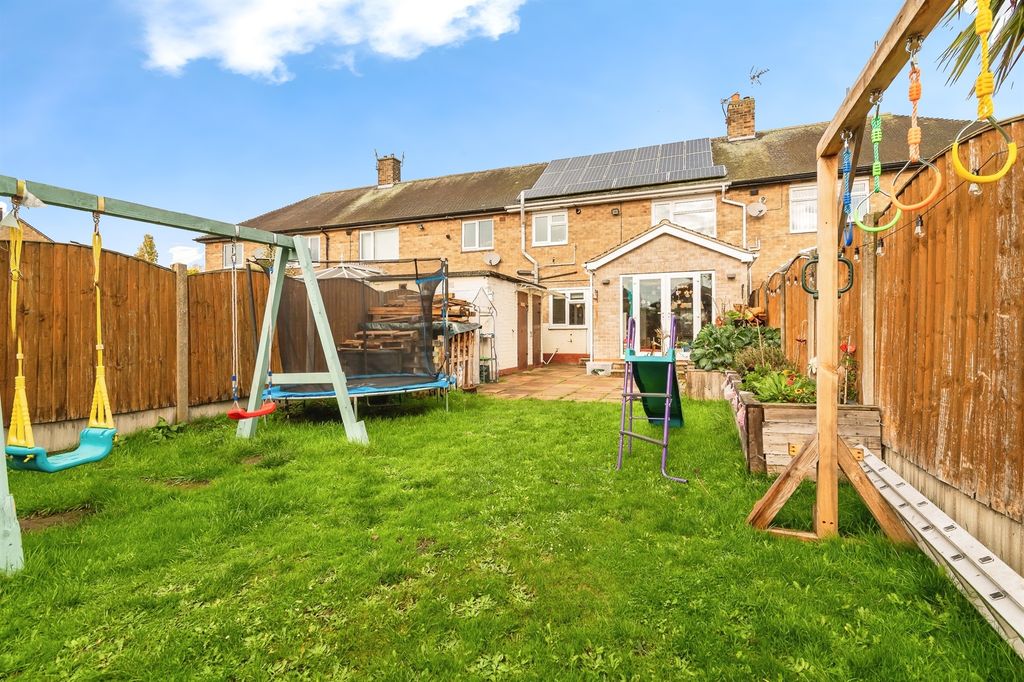 Property photo 2 of 17