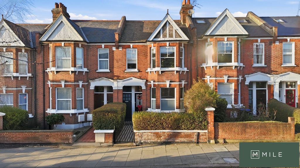 Property photo 3 of 12