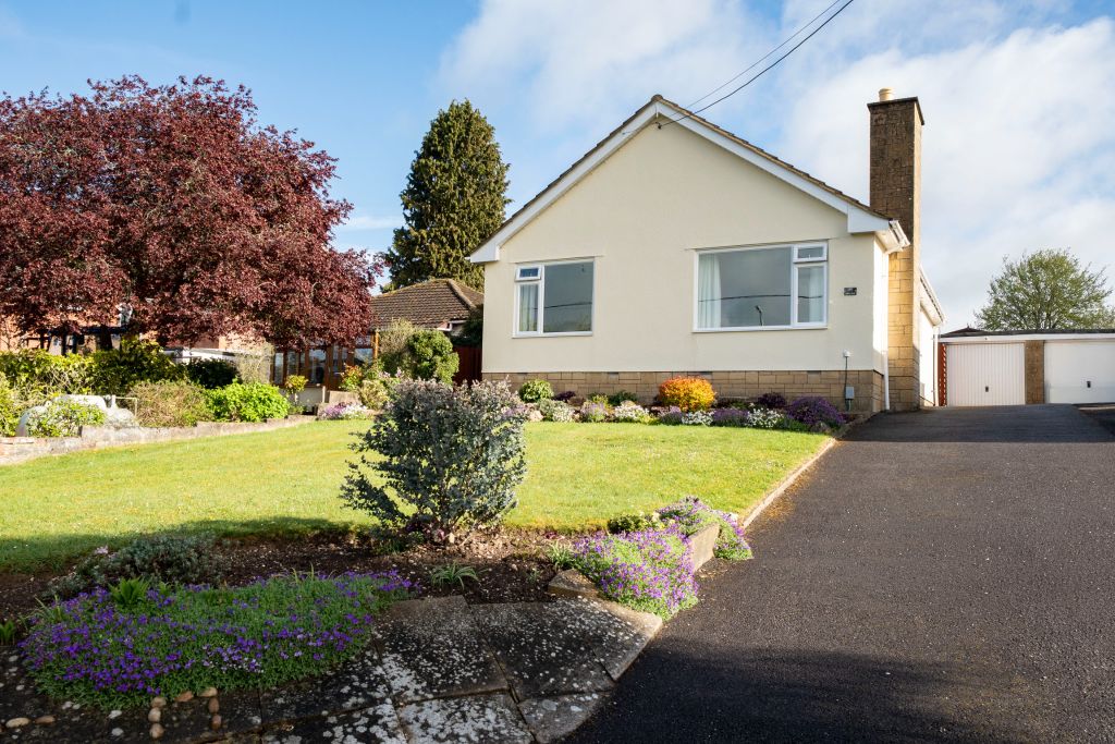 Property photo 1 of 21