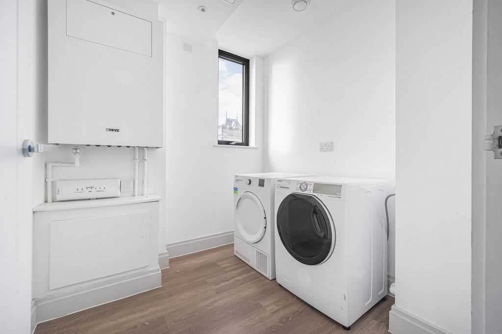 Additional image 9 of 3 bed penthouse for saleRest Bay, Porthcawl CF36