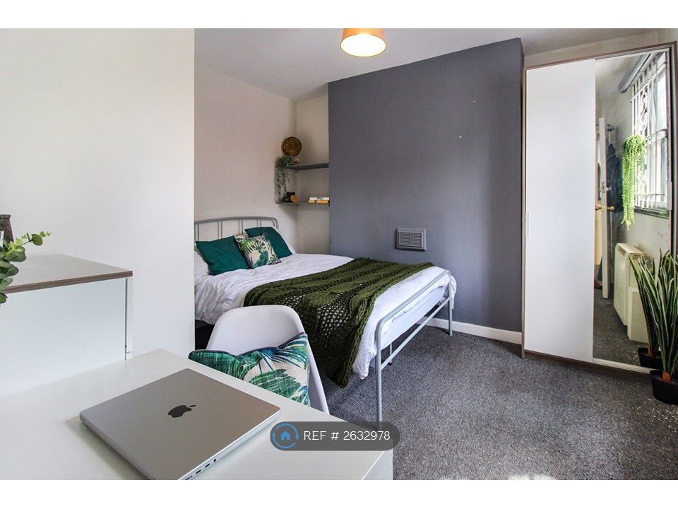 Property photo 1 of 9 Example Bedroom