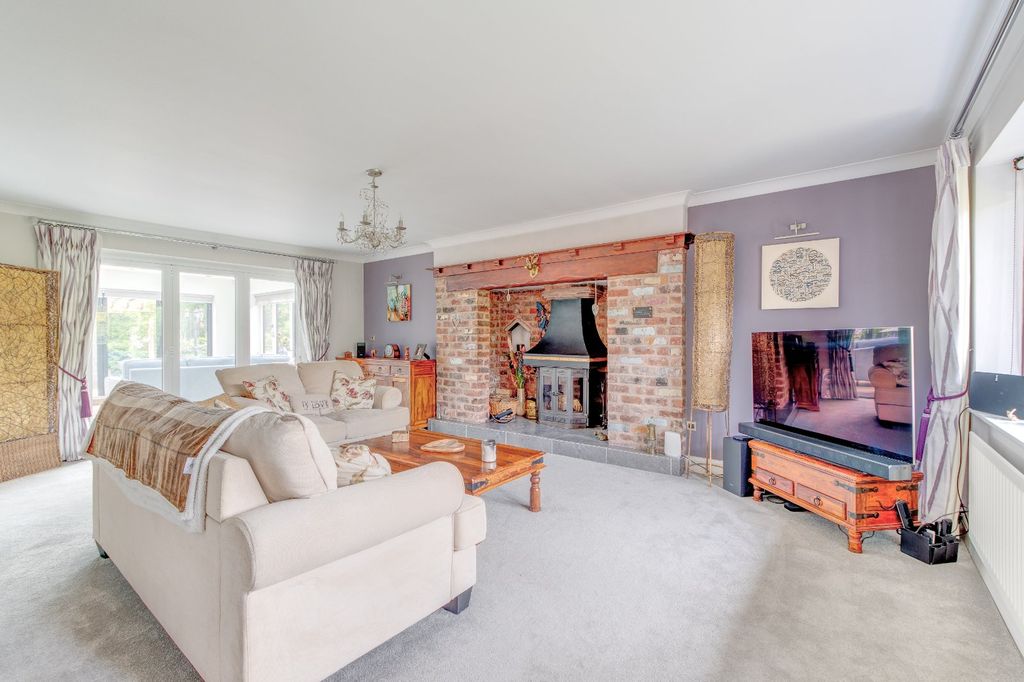 Property photo 2 of 30 Picture No. 35