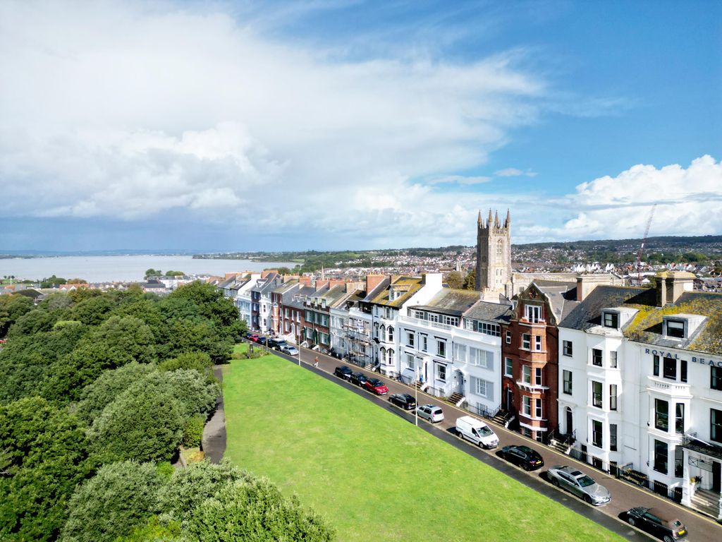 Property photo 1 of 13 Image