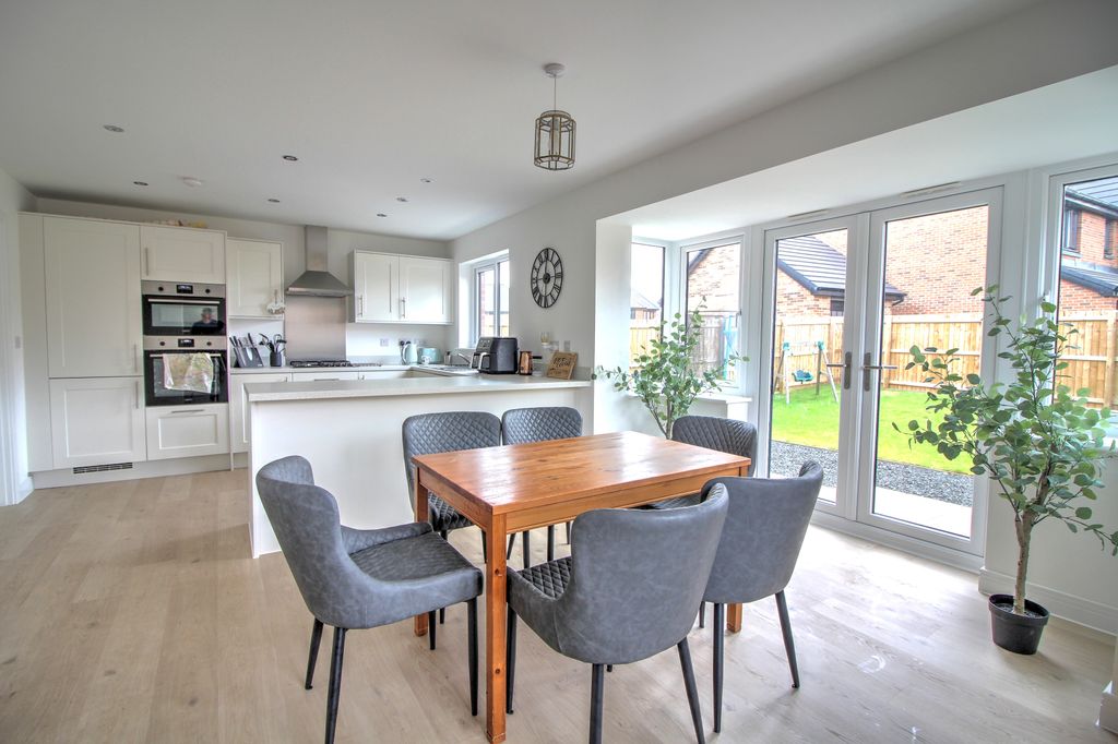 Property photo 2 of 23 Img_4352_3_4