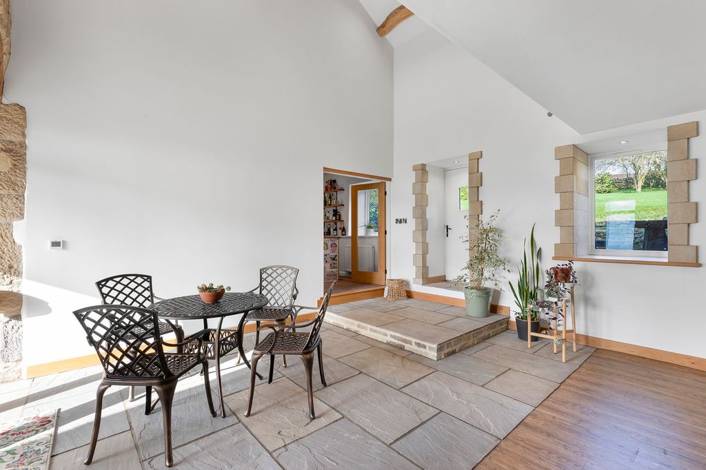 Additional image 25 of 3 bed property for saleOtley Road, Bingley BD16
