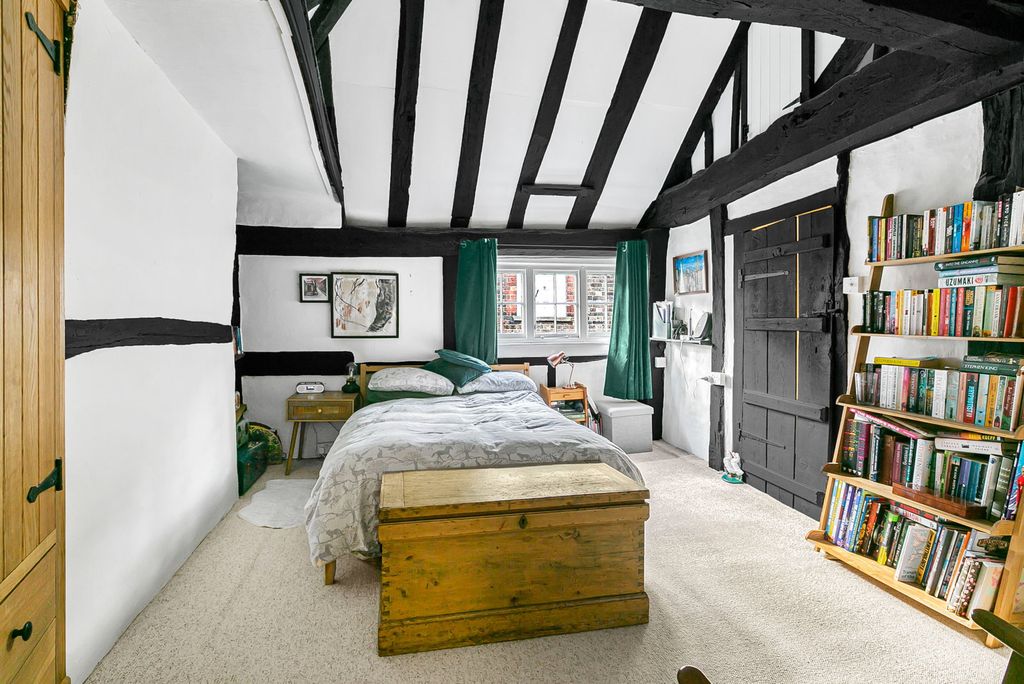 Property photo 3 of 15