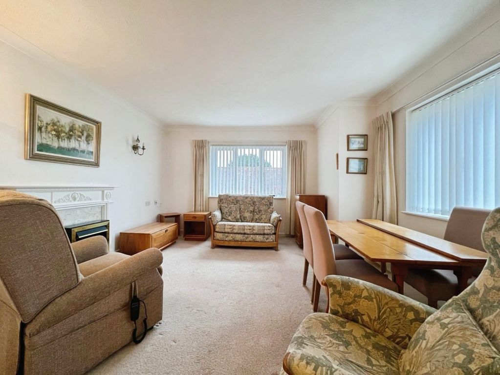 Property photo 3 of 8