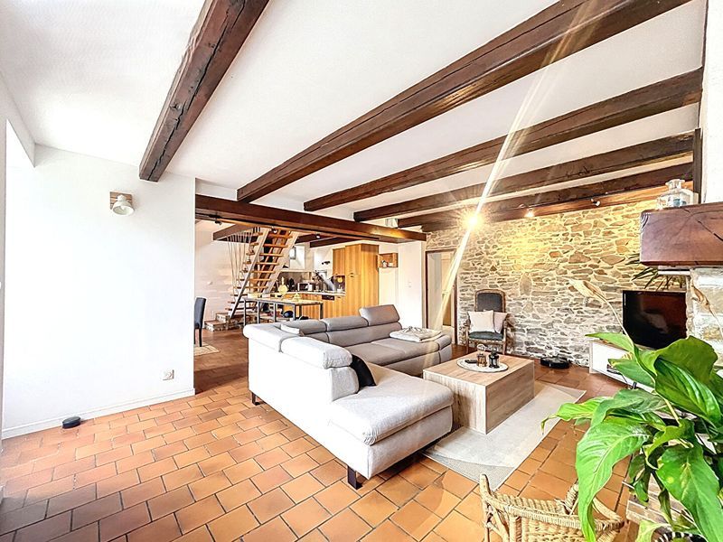 Property photo 3 of 18 Photo 2