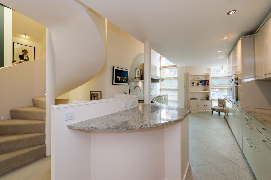 Property photo 2 of 29 Kitchen