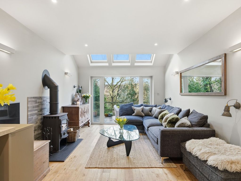 Property photo 3 of 22