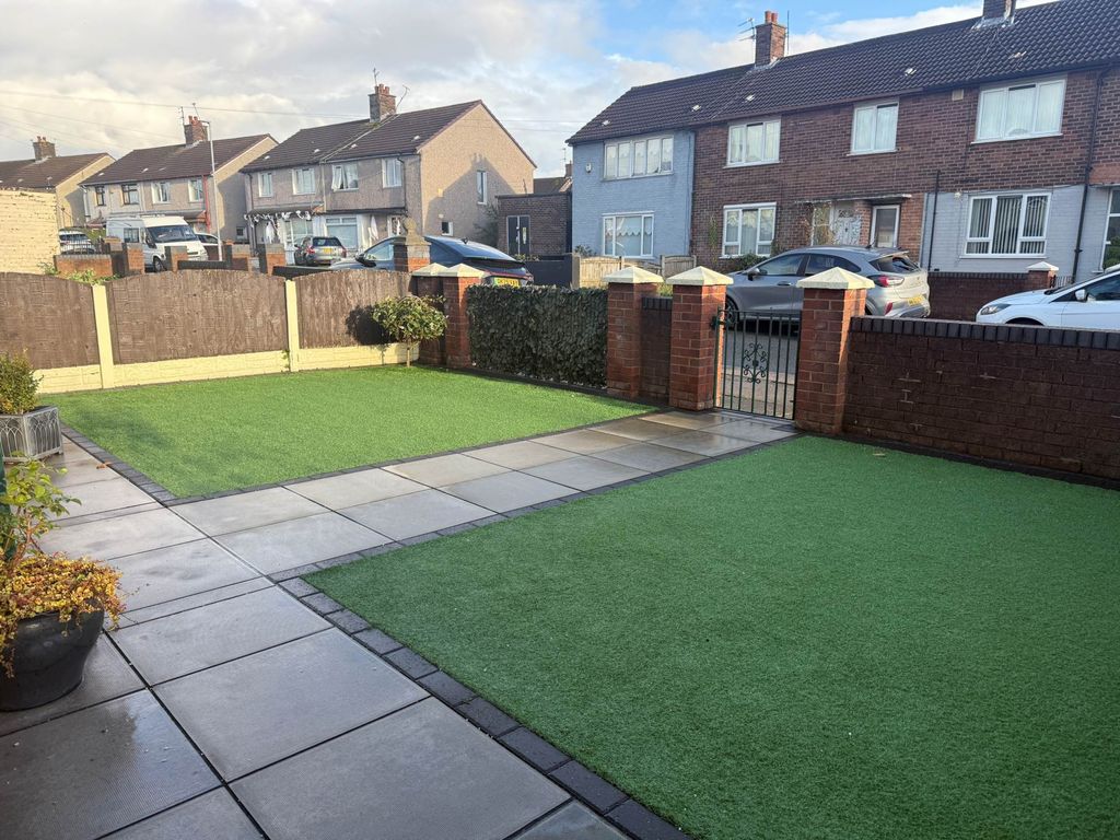 Property photo 2 of 25