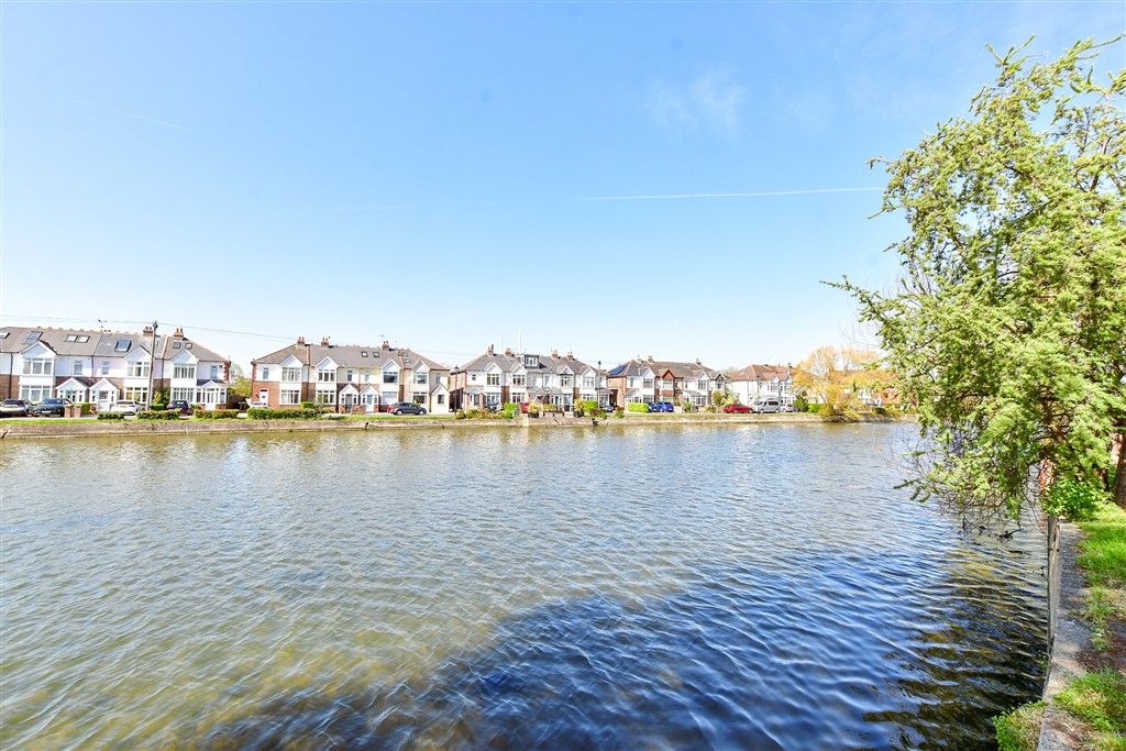 Property photo 2 of 12 Surrounding Area