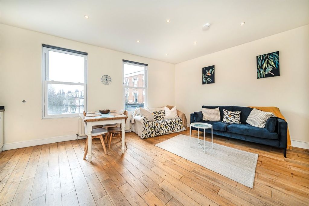 Property photo 2 of 5