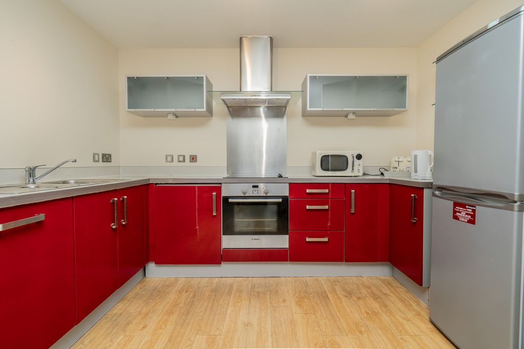 Property photo 3 of 11