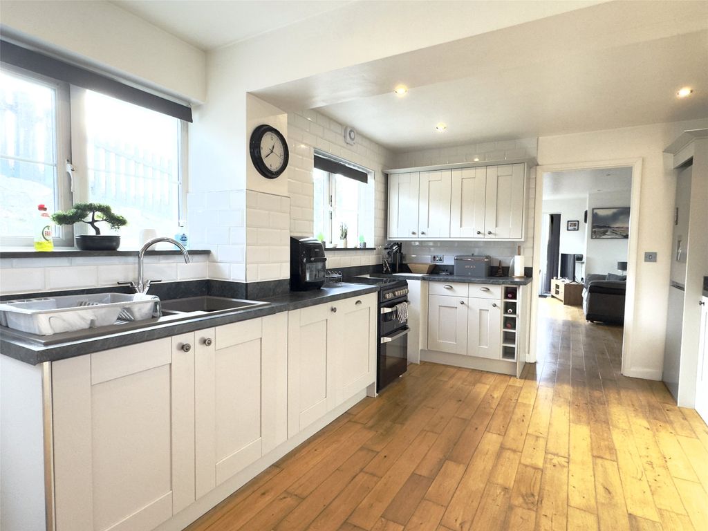 Property photo 3 of 17 Picture No. 09