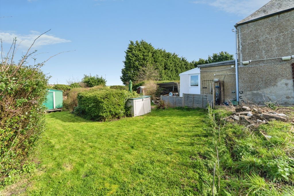 Property photo 3 of 20 Garden