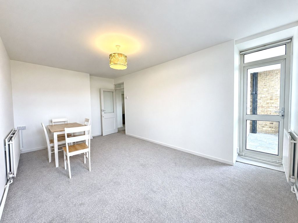 Property photo 1 of 10 Picture No. 24
