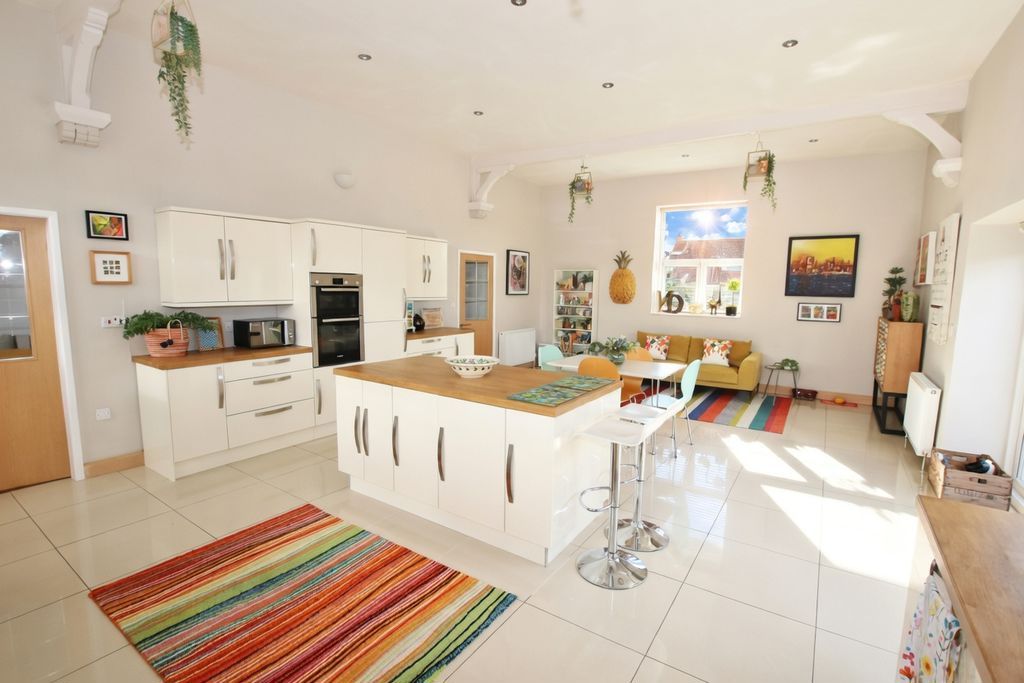 Property photo 3 of 25 Kitchen Area Photo 2