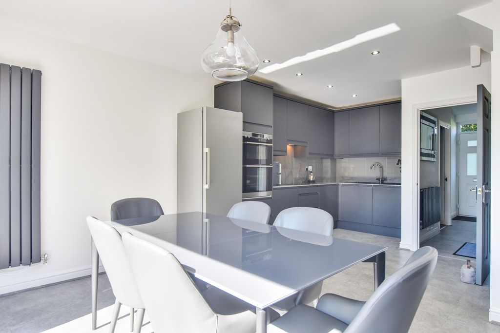 Property photo 2 of 24 Dsc_0028-Dsc_0030