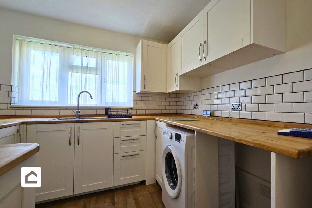 Additional image 5 of 1 bed maisonette for saleAshurst Wood, East Grinstead, West Sussex RH19