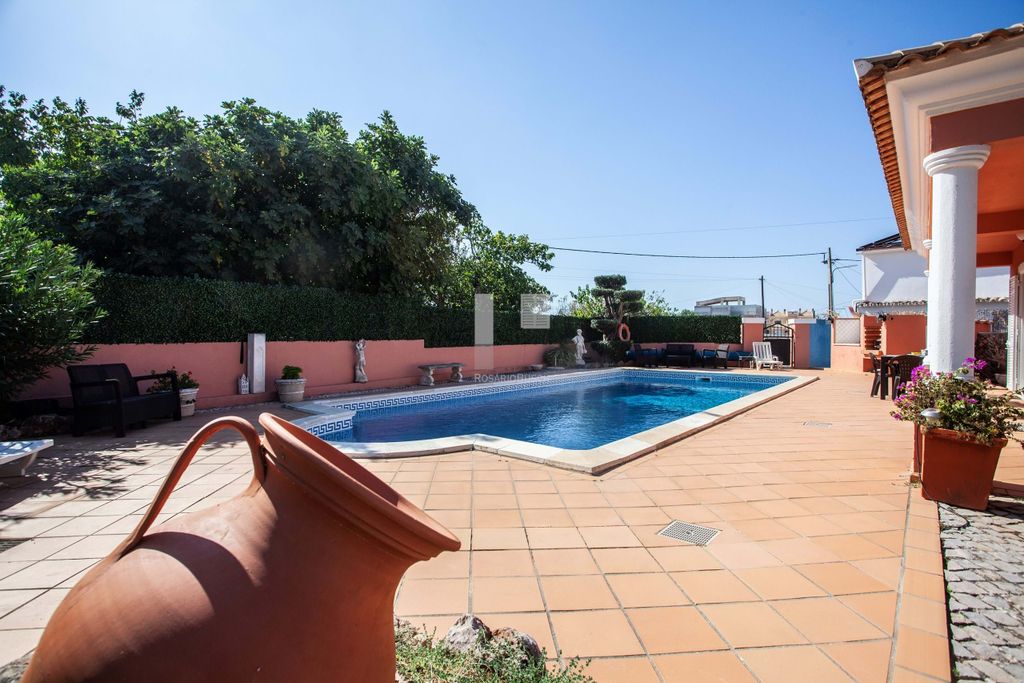 Property photo 3 of 27