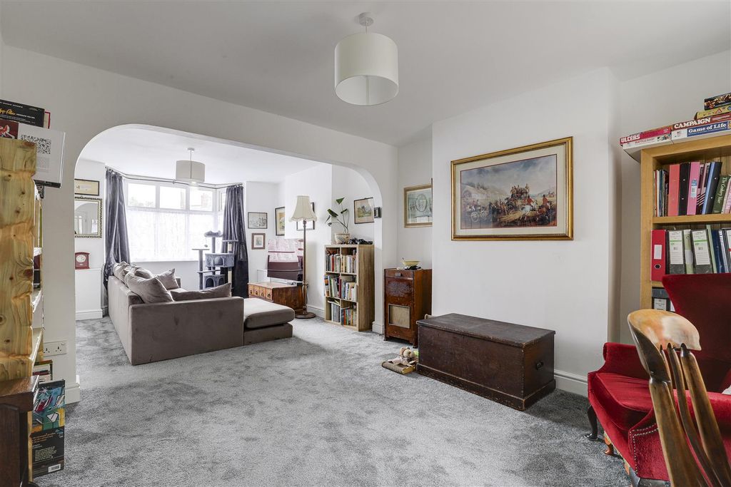 Property photo 3 of 14 09.Jpg