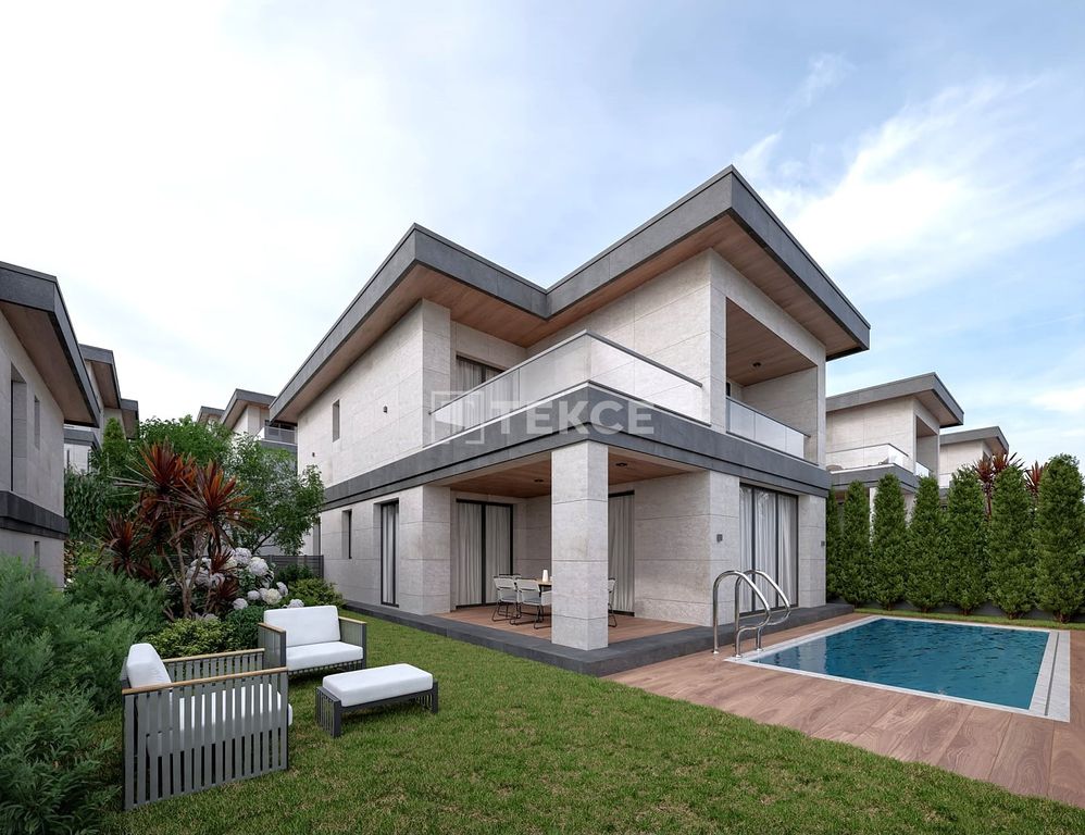 Property photo 1 of 38