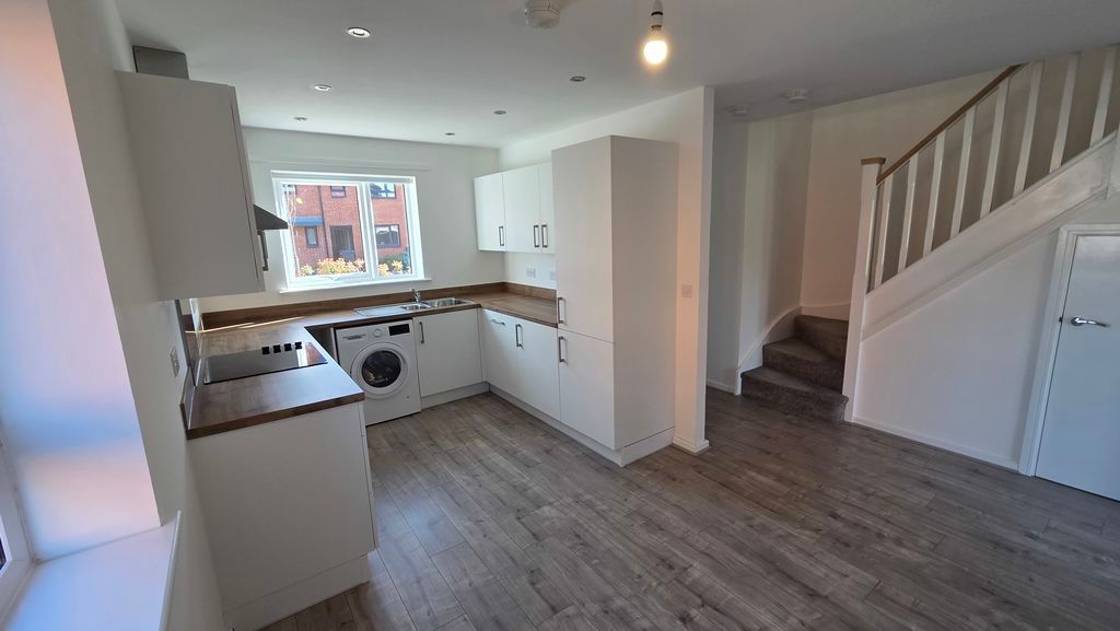 Property photo 1 of 11 Photo 14