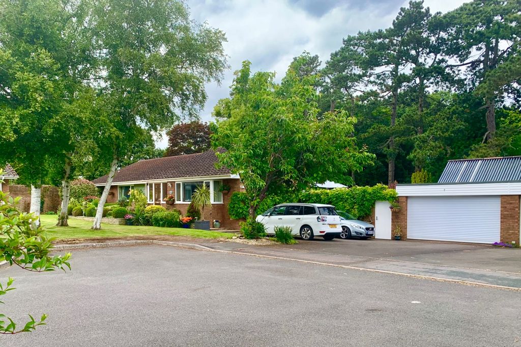 Property photo 1 of 24 Picture No. 33