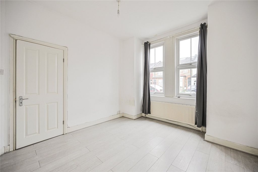 Property photo 3 of 15 Picture No. 03