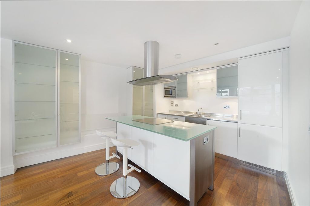 Property photo 2 of 19 Flat 2, Harlequin Court - Gct4Y6Zhxymi7Bwq4Toy.Jpg