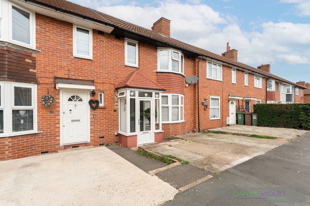 Property photo 1 of 17