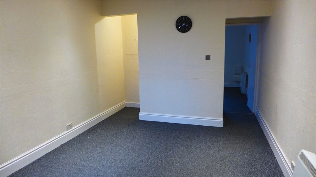 Property photo 2 of 7 Picture No. 08