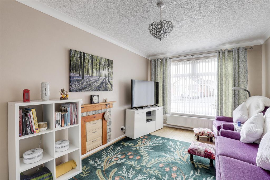 Property photo 2 of 25 6016.Jpg