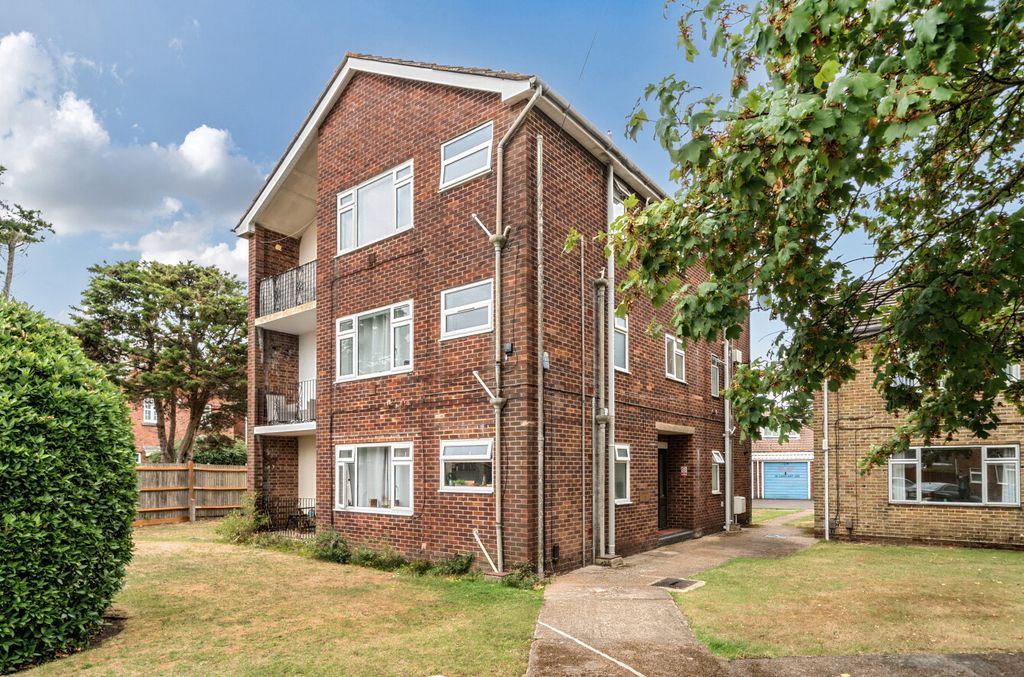 Property photo 1 of 9 1516331-1-6A9Abe6...