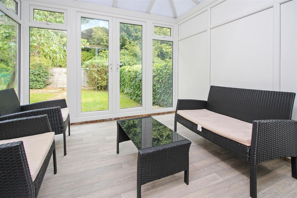 Property photo 3 of 11 Picture 3