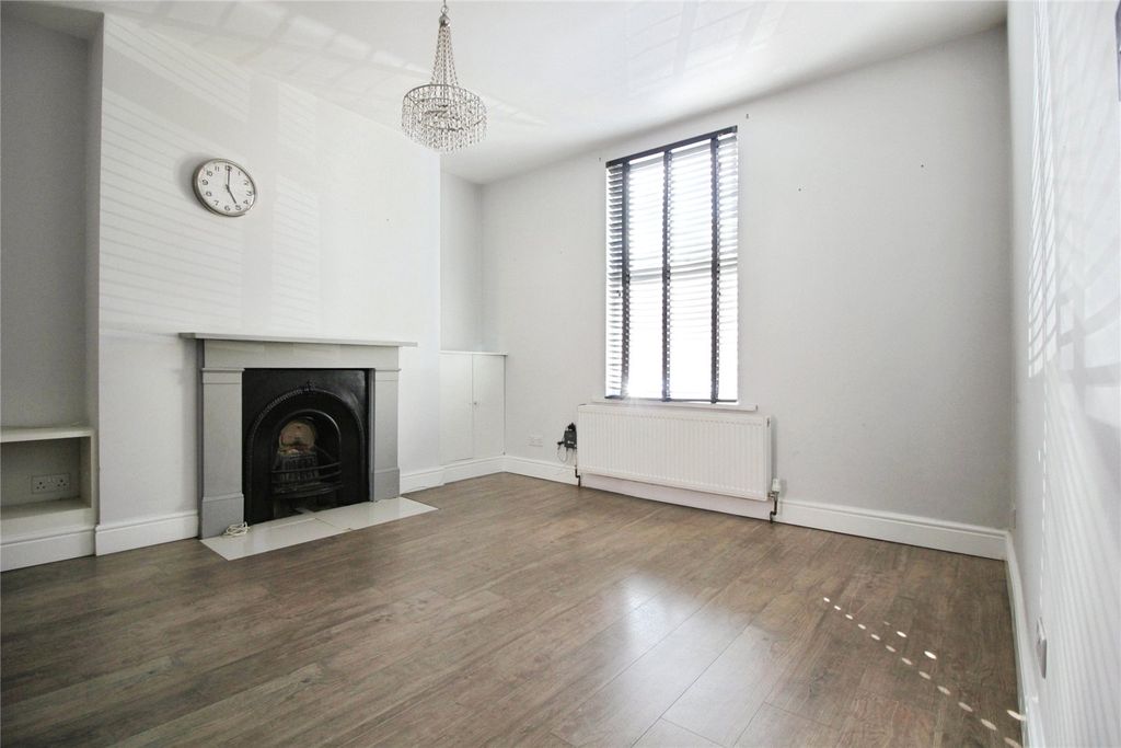 Property photo 3 of 13 Living Room