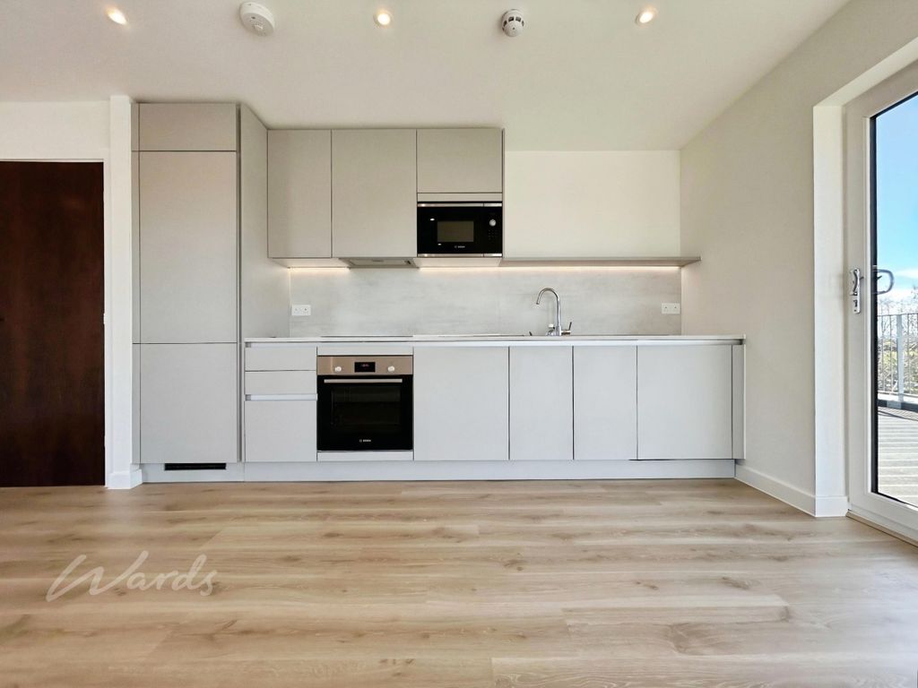 Property photo 2 of 11 Kitchen