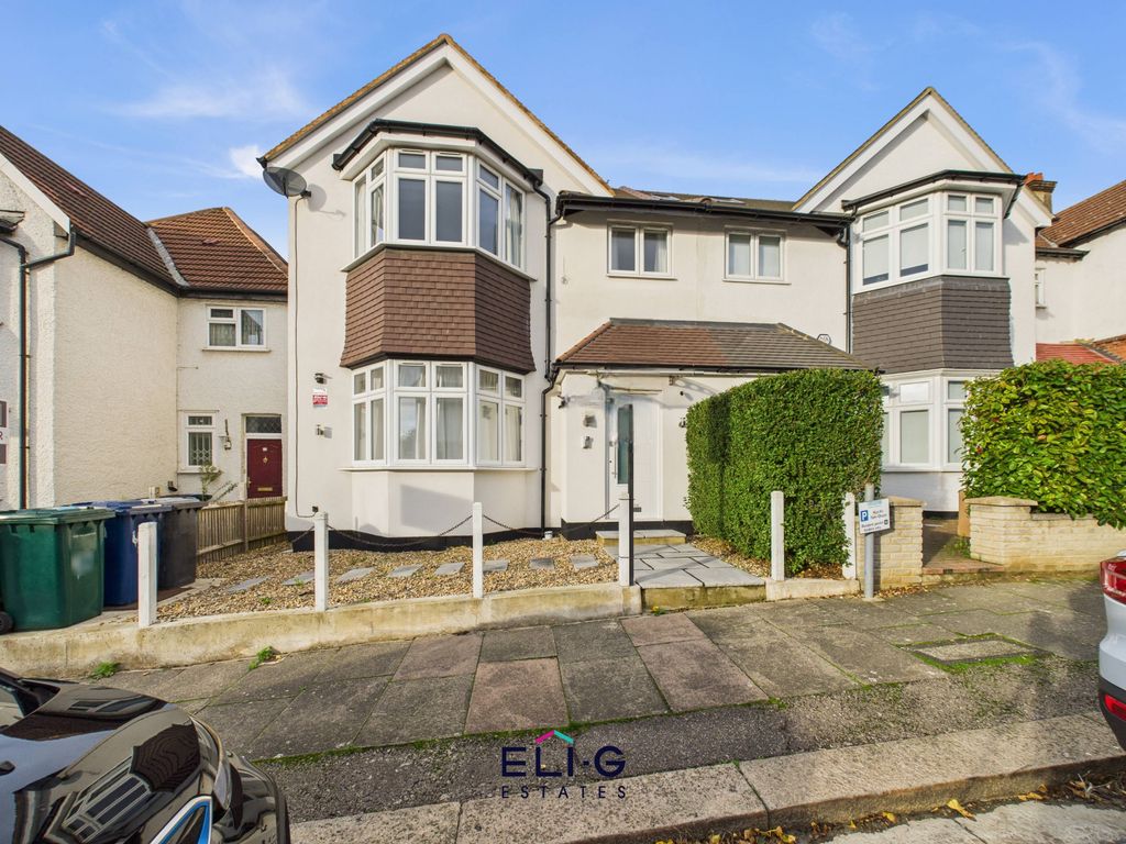 Property photo 1 of 27 6 Bed Semi-Detached House For Sale St. Johns Road, London Nw11
