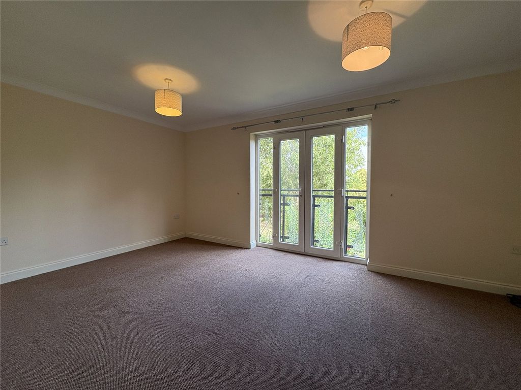 Property photo 3 of 12 Picture No. 17