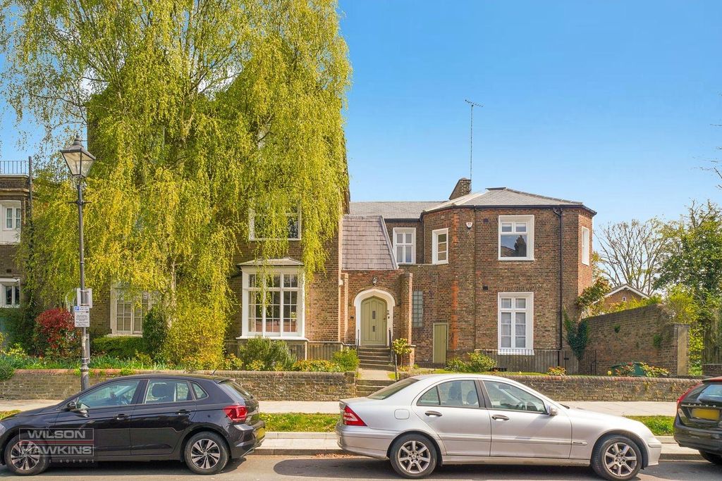 Property photo 1 of 21 17 London Road - I0Bk2Btmnmipnestpkqw.Jpg