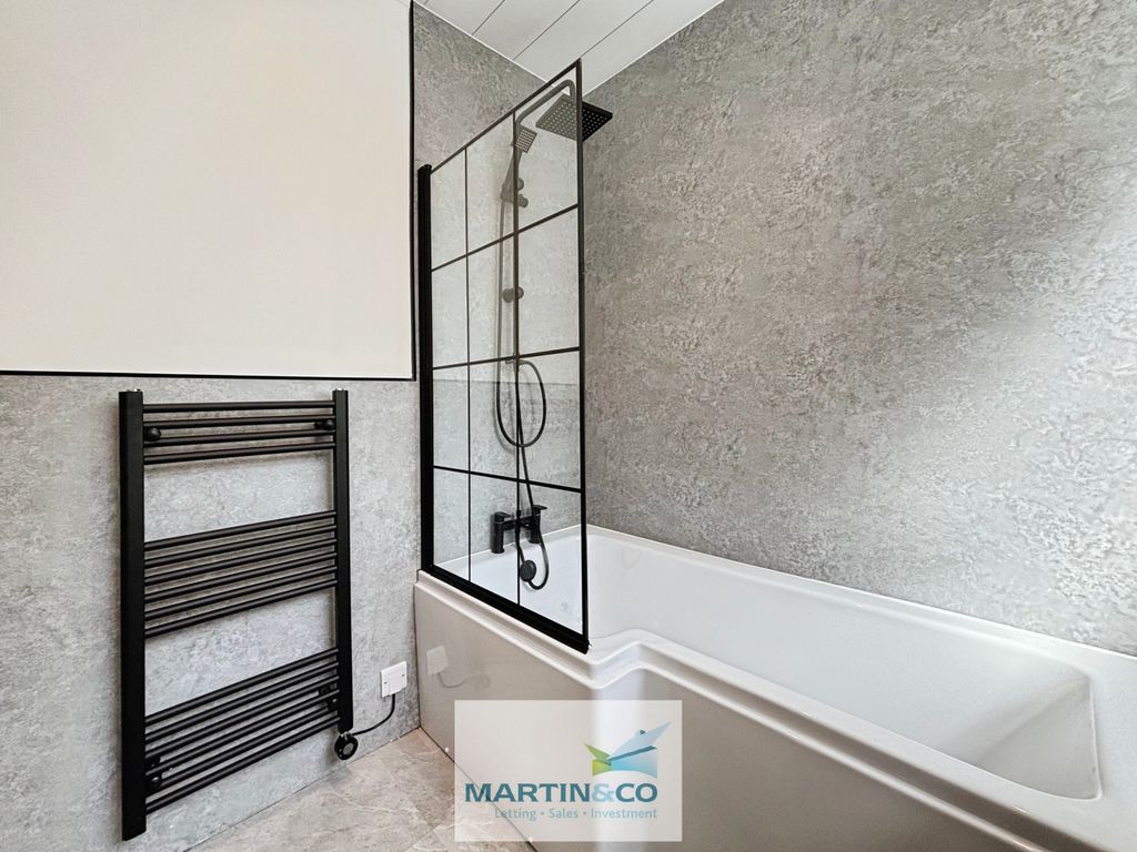 Property photo 2 of 17 0326560d--4F77-A28E-7582Ef07F5C8-49385-00000C97641