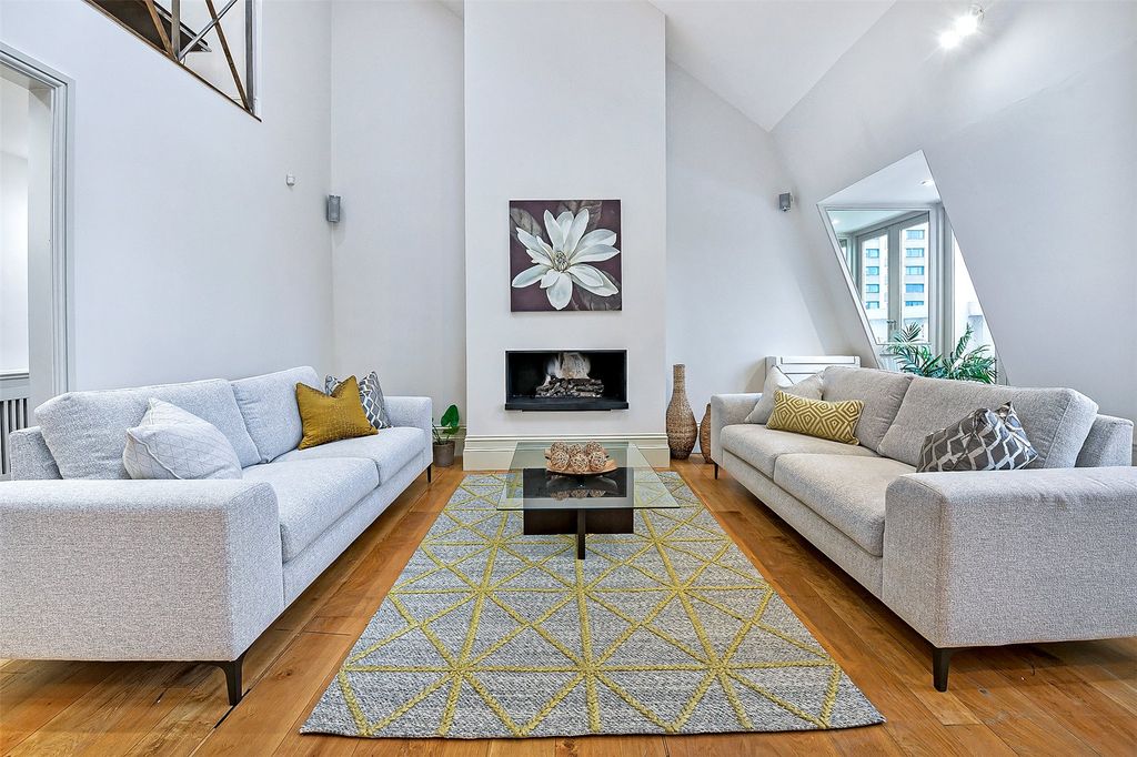 Property photo 3 of 13 Picture No. 08