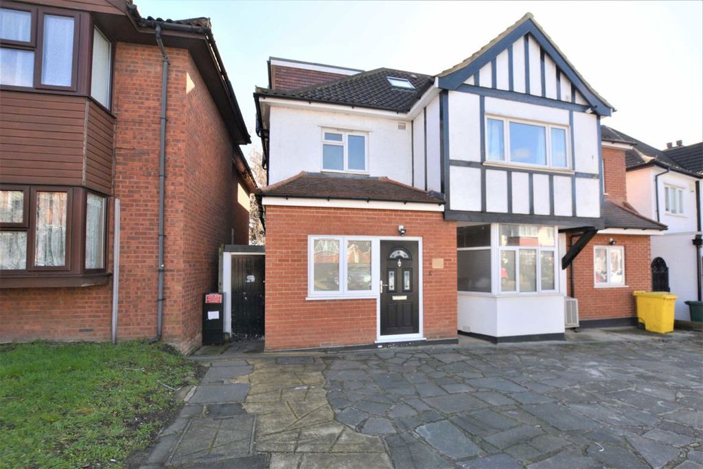 Property photo 1 of 4