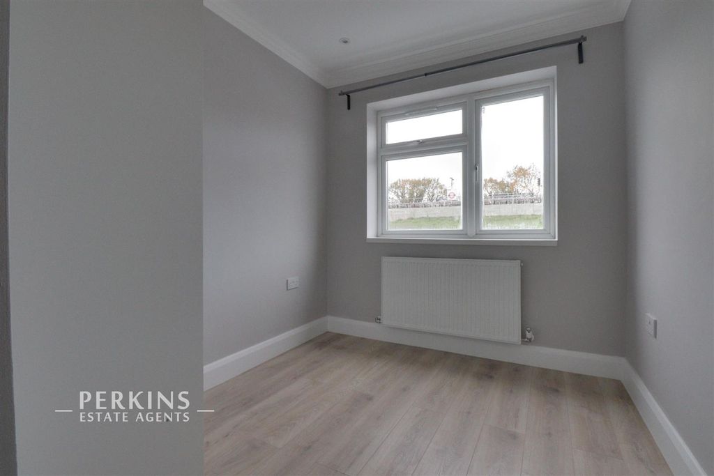 Property photo 1 of 5 B3.Jpg